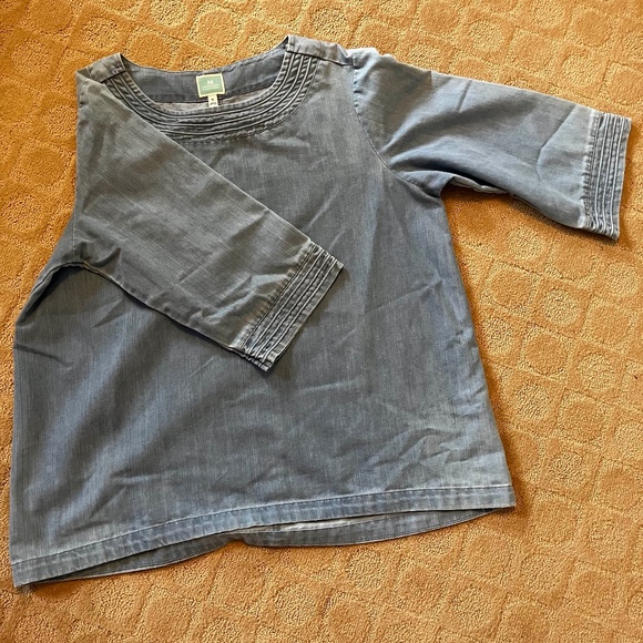 Martha Stewart Tops - Denim 2/3 sleeve women's top